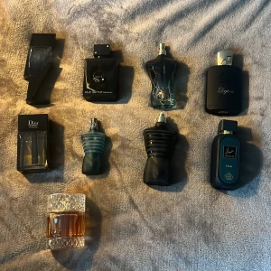 Parfym  - Hej säljer parfymer/byter oxå skriv vid funderingar 