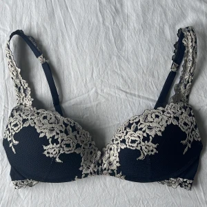 Intimissimi bh  - Säljer då den inte kommit till så mke användning, fint skick💓
