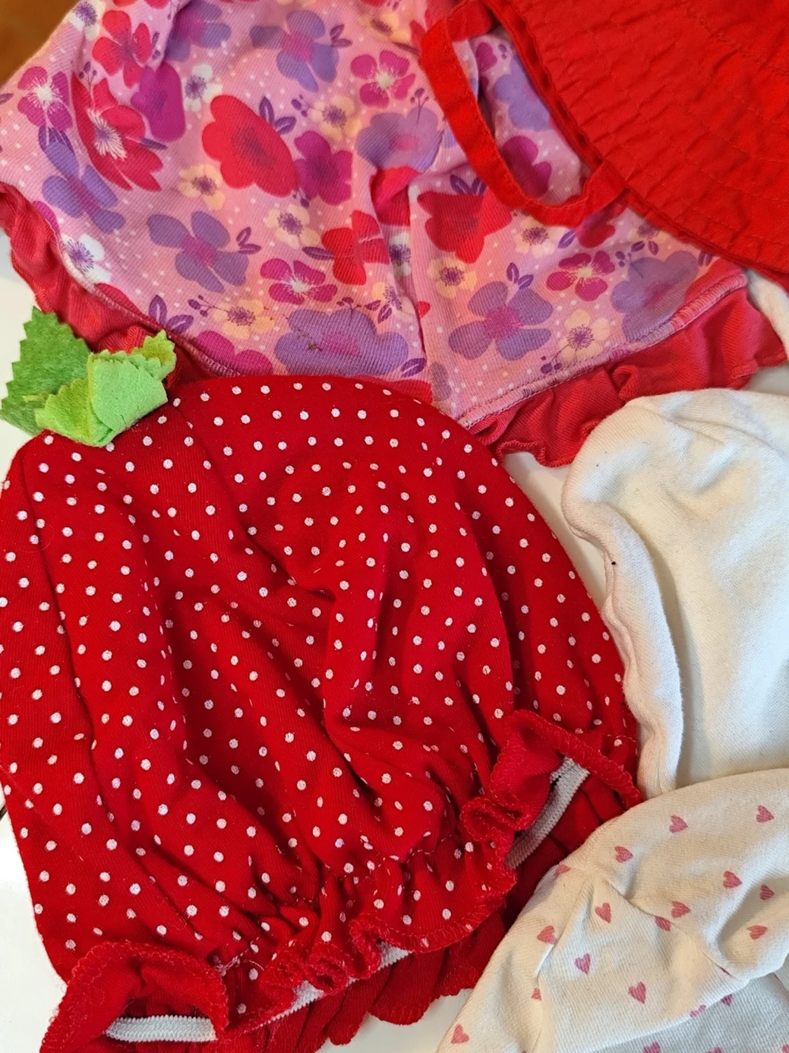 Mix av babyaccessoarer och haklappar - 3