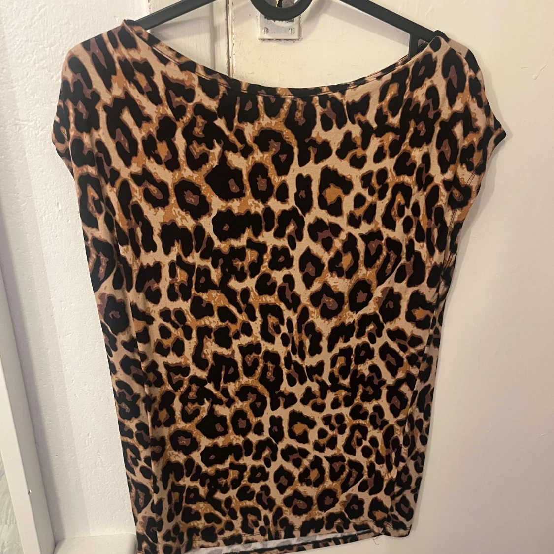 Leopardmönstrad topp från lager 157