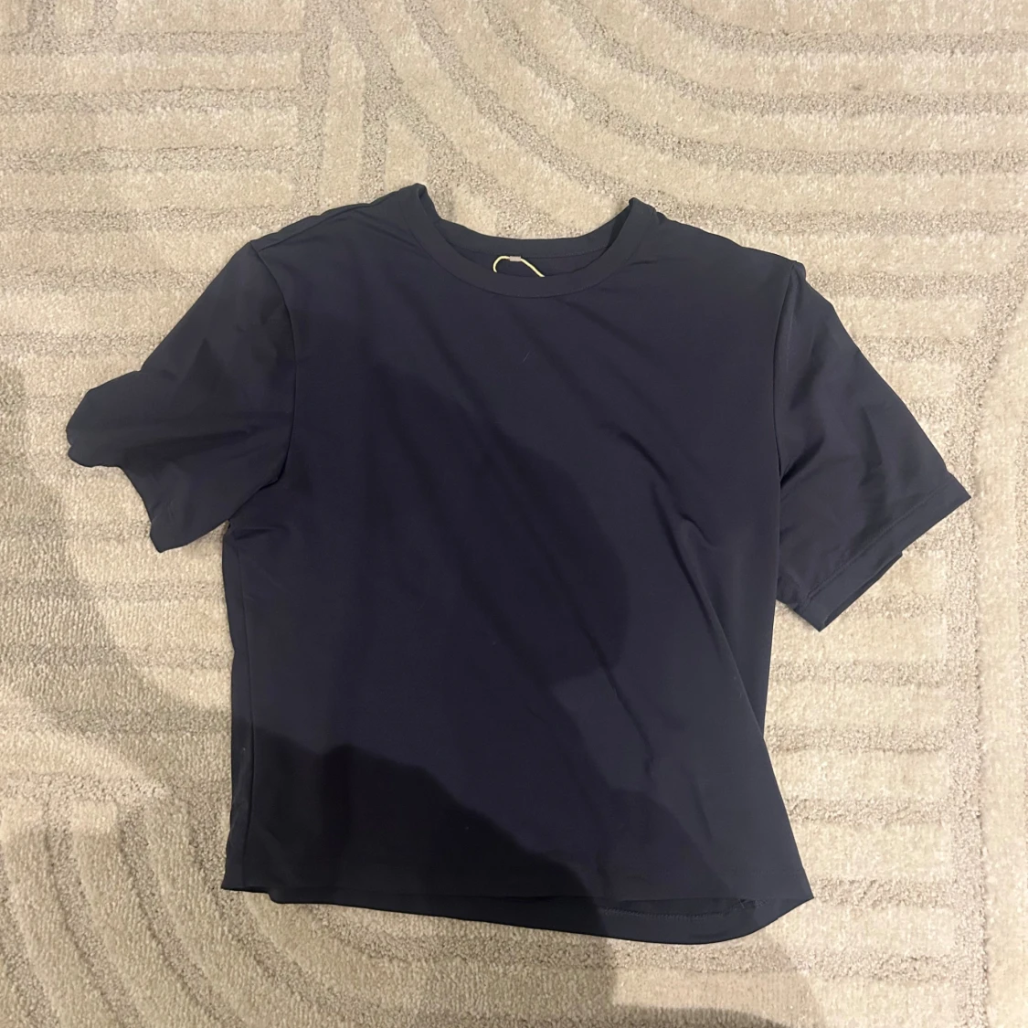 Mörkblå t-shirt från H&M Move