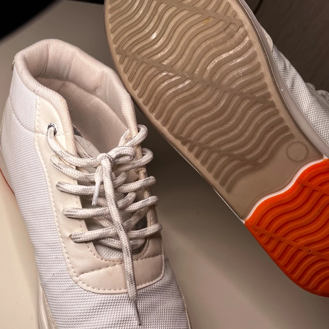 Vita sneakers från Calvin Klein - 2