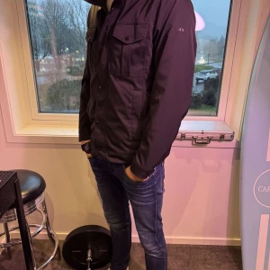 J.Lindeberg Field Jacket  - Köpt på Volt förra hösten, använd 3-4 gånger              Inga märken, som ny  