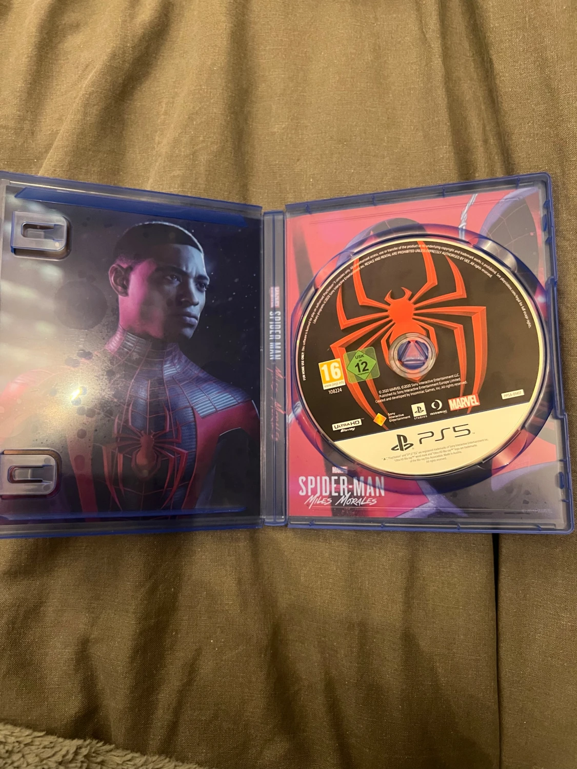 2 st PlayStation spel - 