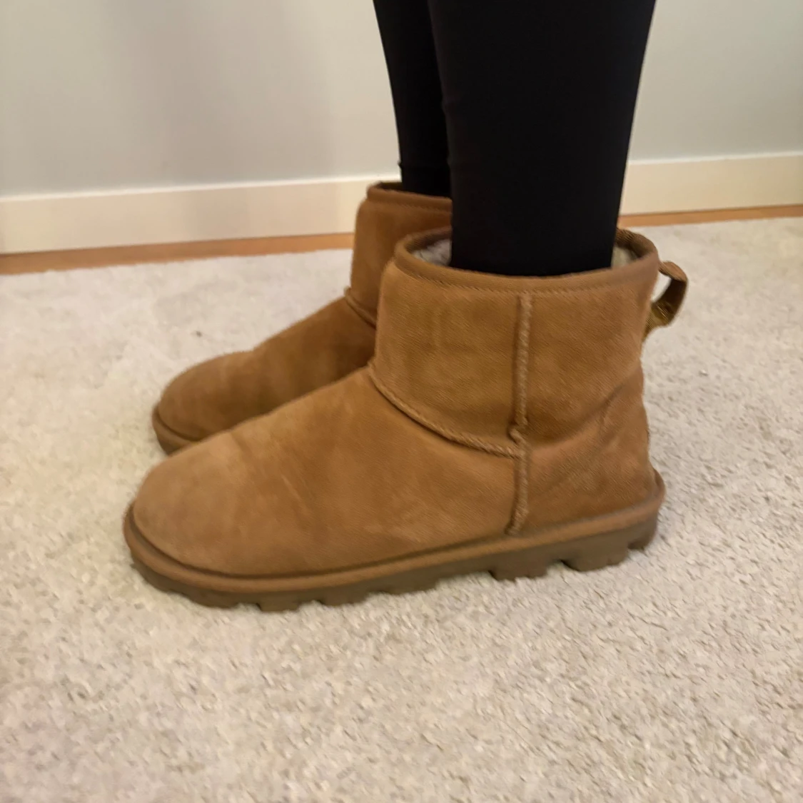 Bruna UGG boots i mocka