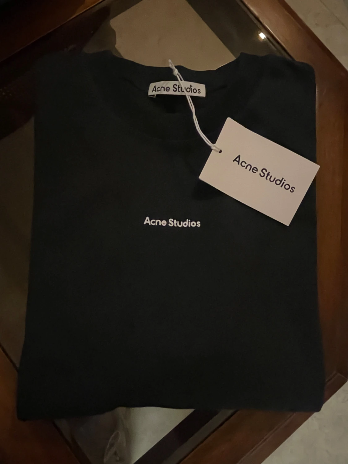 Svart t-shirt från Acne Studios