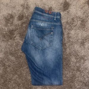 Dondup George W33 - Feta Dondup jeans i storlek 33, skick 10/10, superfina 