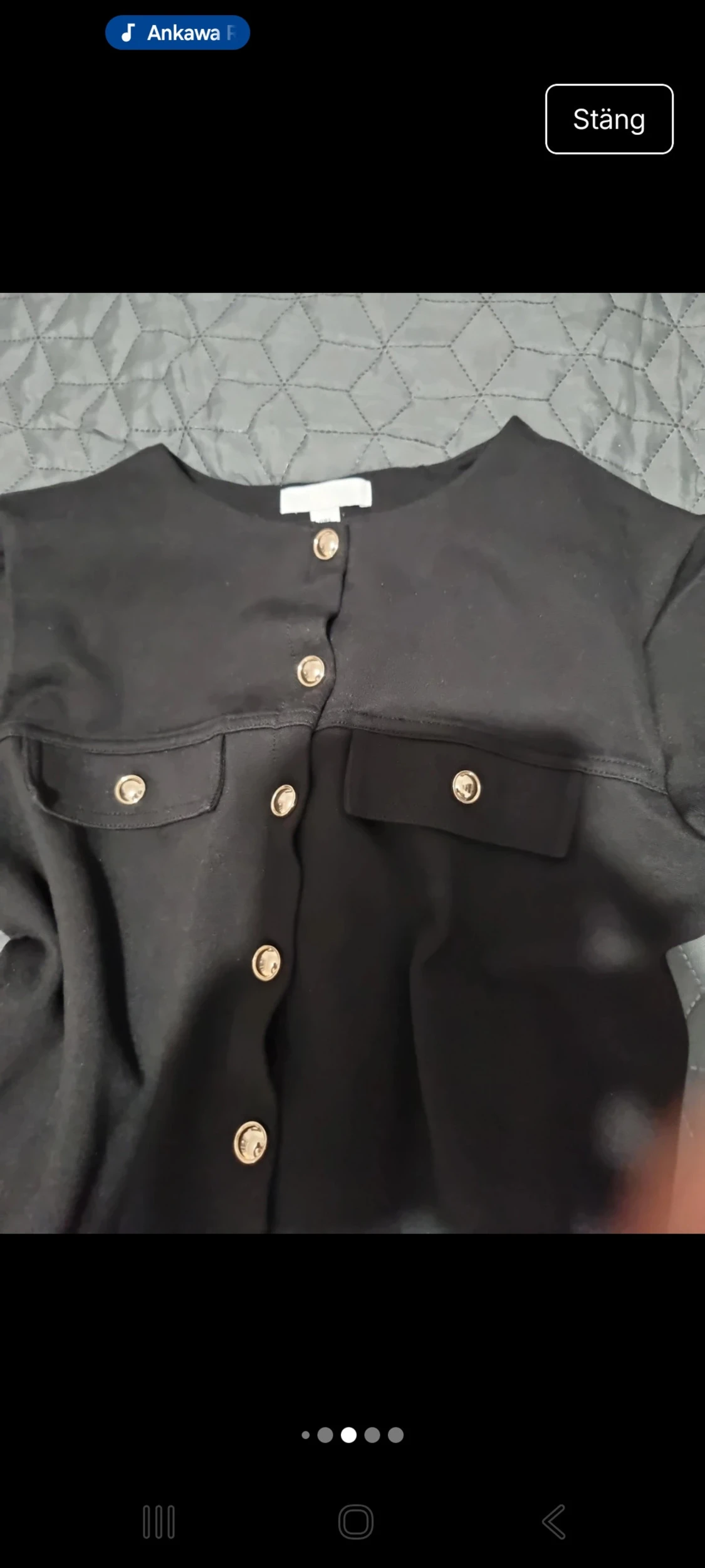 Svart kofta med guldknappar H&M