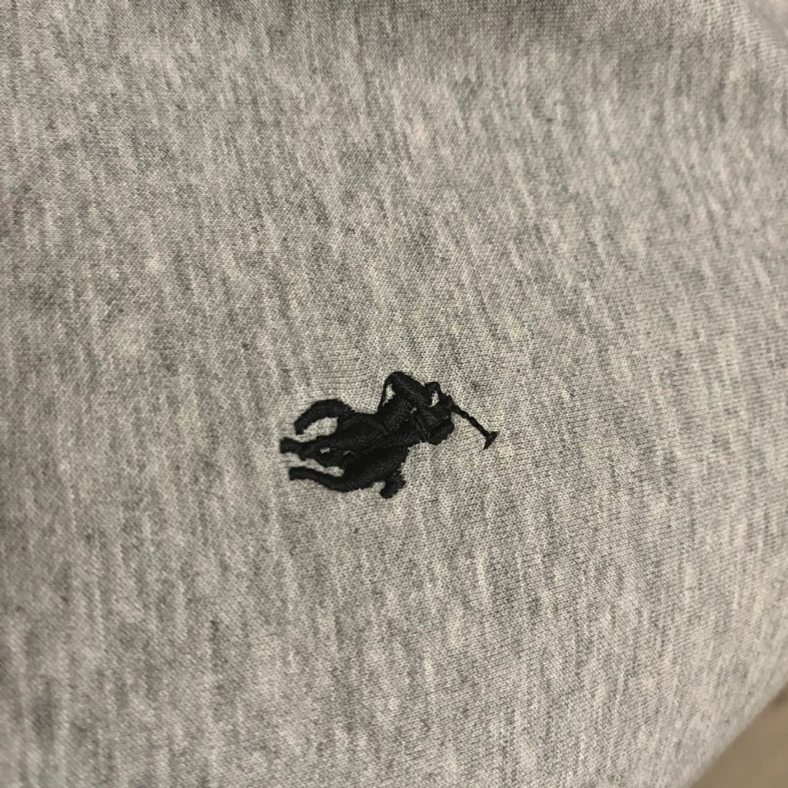 Grå hoodie från Ralph Lauren - 2