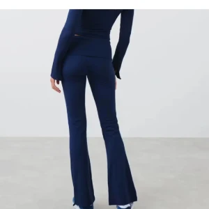 Mörkblå yogapans - Mörkblå yoga pants storlek xs/s 