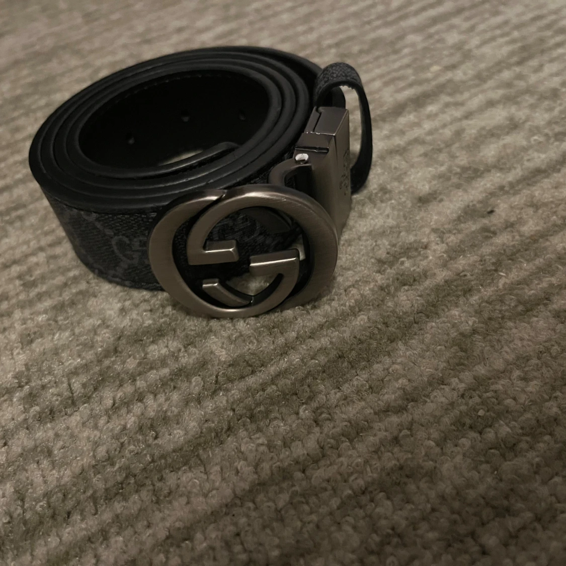 Svart Gucci bälte med GG-spänne - 2