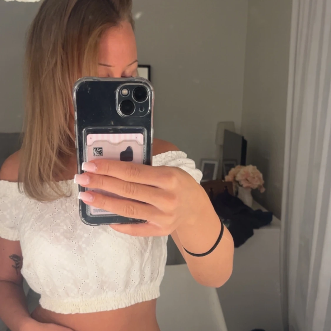 Vit offshoulder blus