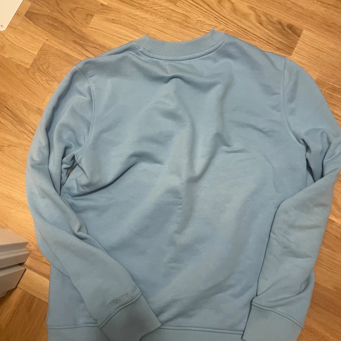 Ljusblå sweatshirt från Calvin Klein - 3