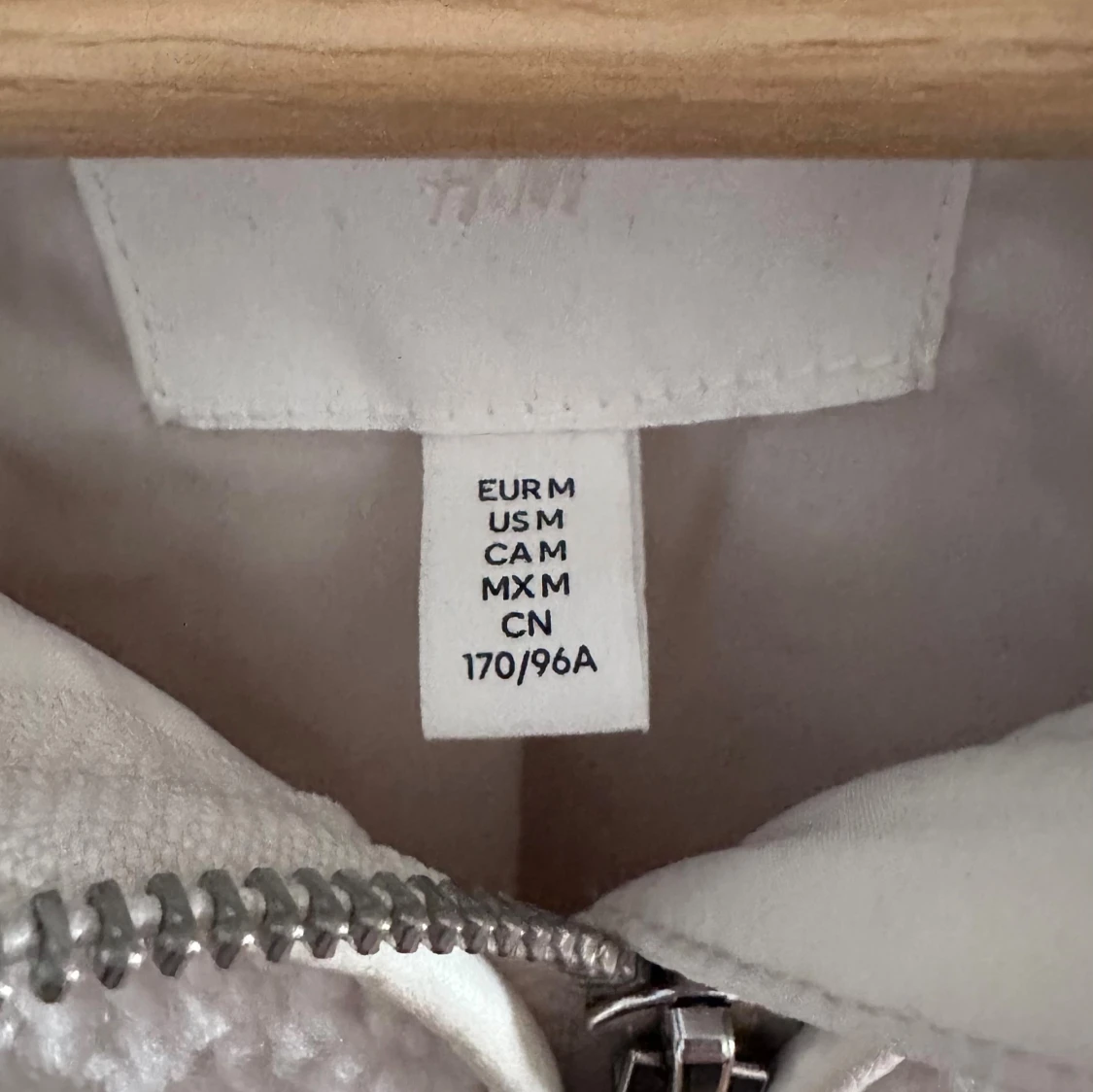 Vit teddyjacka från H&M, storlek M - 3