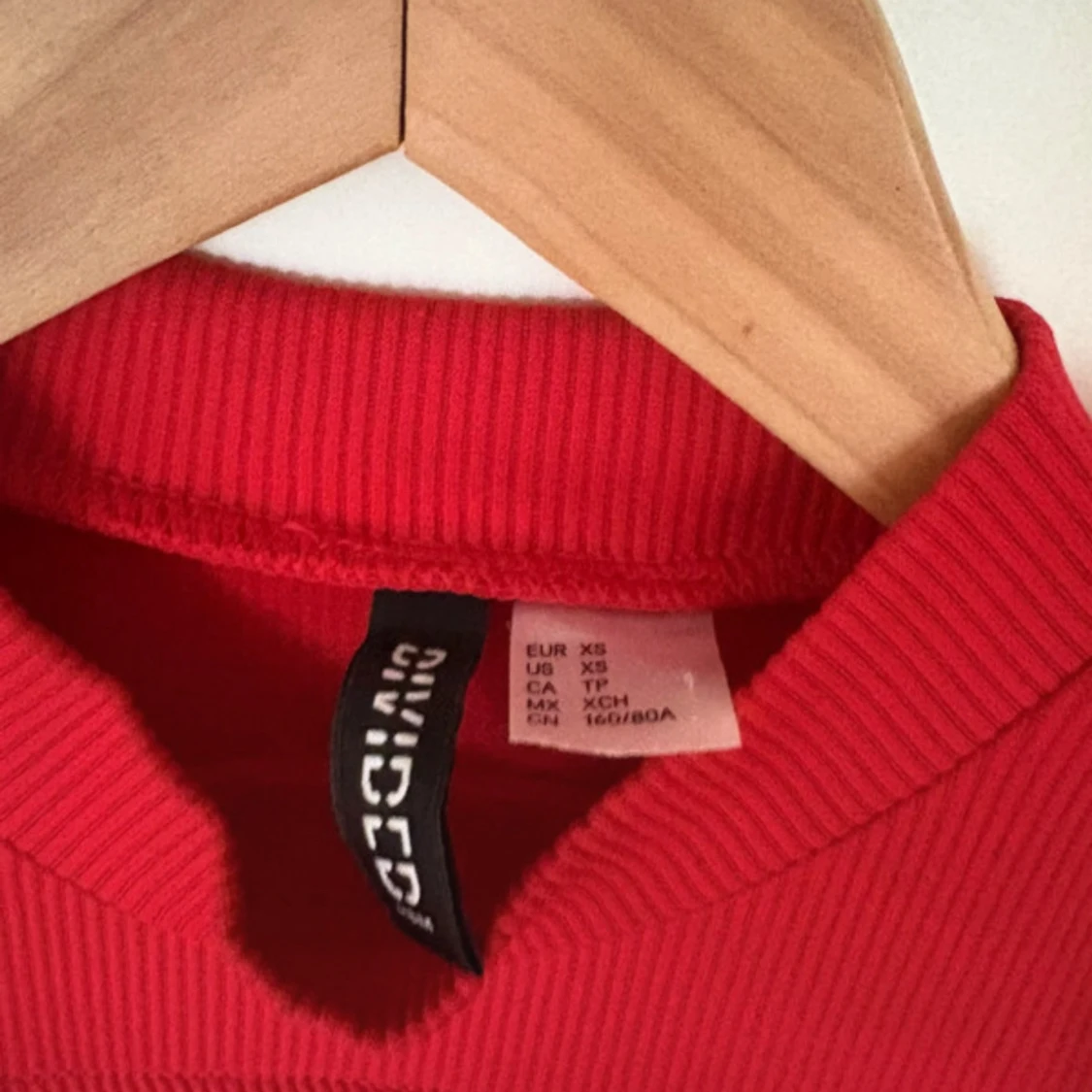 Röd ribbad klänning från Divided XS - 1