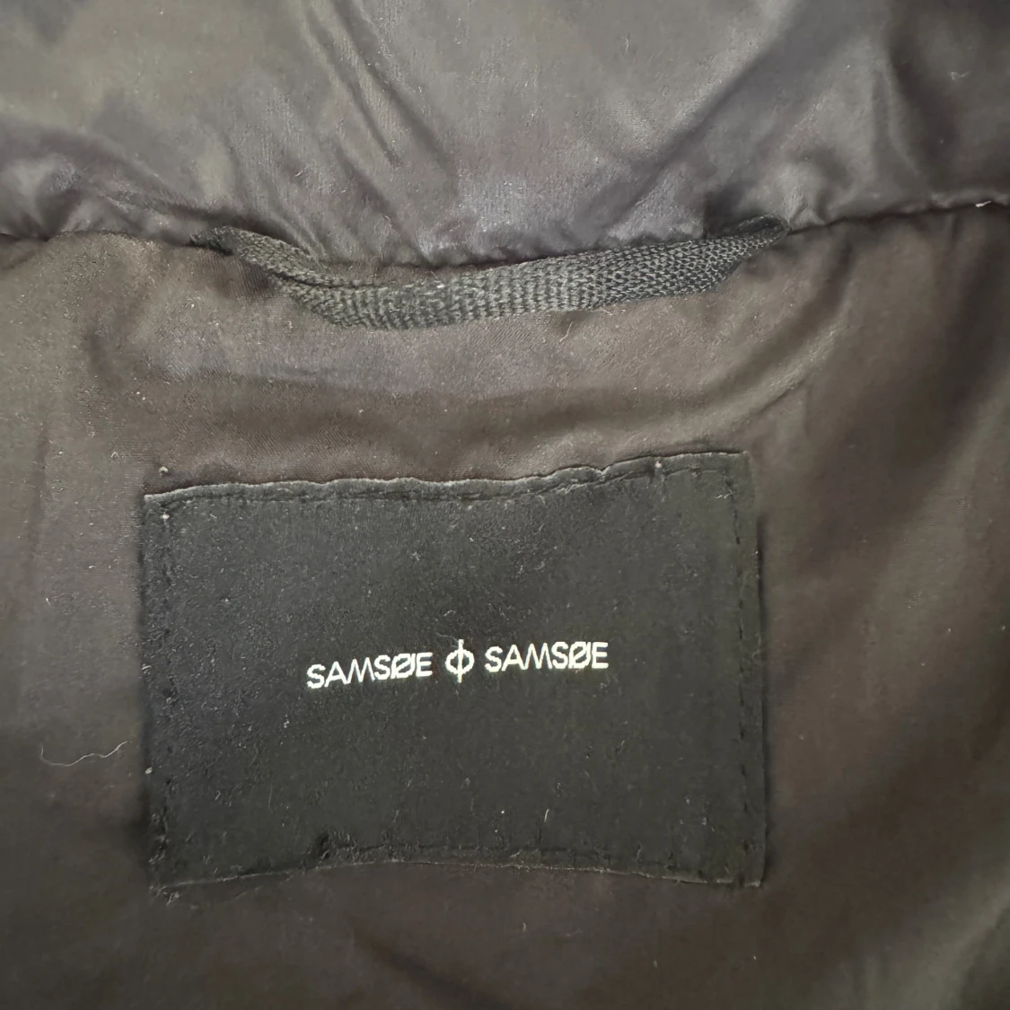 Mörkblå lång pufferjacka från Samsoe Samsoe - 4