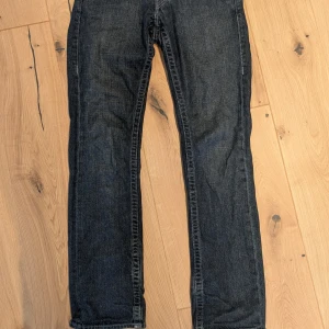 Vintage True Religion jeans - Bootcut/straight fit. Gjorda i USA vilket de inte är längre och har en mexikansk denim.