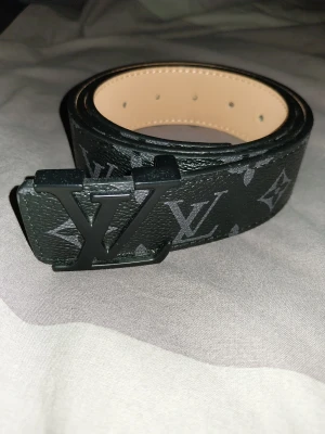 Svart bälte - Svart bälte 110cm bra skick