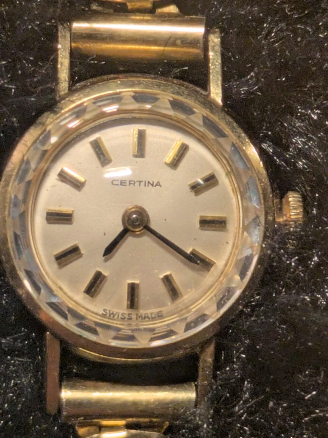 Guldpleterad vintageklocka Certina - 1