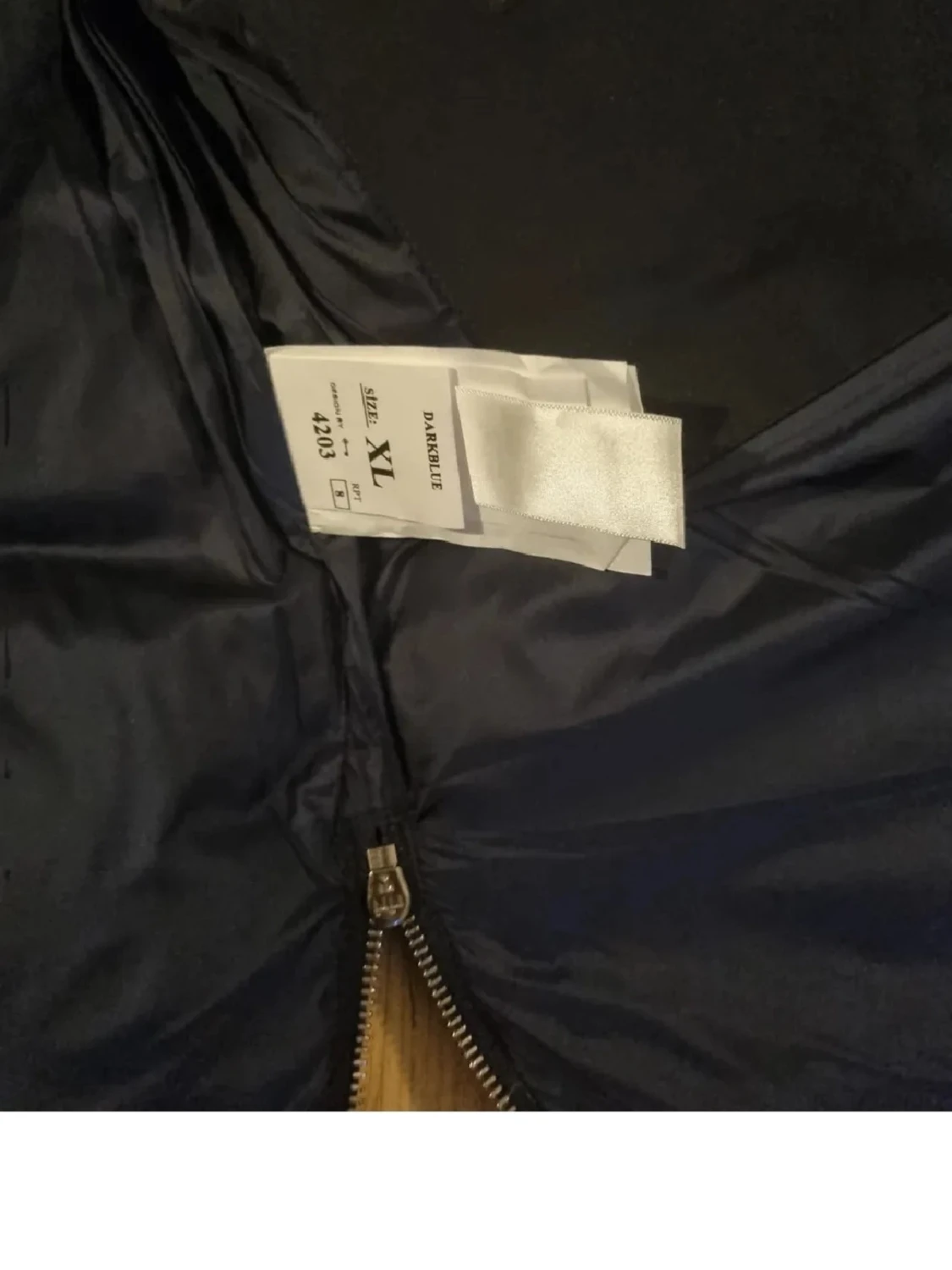 Svart dunjacka från Moose Knuckles - 3