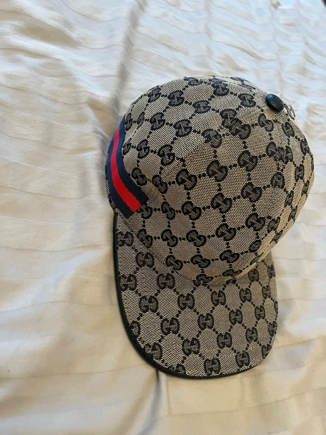 Gucci keps med GG-mönster