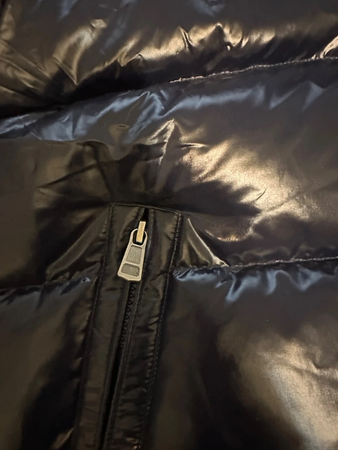 NFC fungerar Svart dunjacka med huva från Moncler - 5