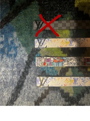 Bälten  - Skriv om ni är intresserade av köpa några av det här bälterna, den svarta är såld🔥 dem är 110cm långa allihop, och priset är 150kr st