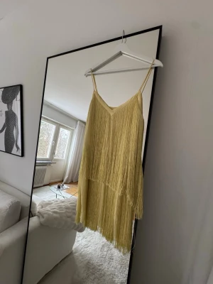 Klänning  - Klänning från Zara i storlek M, 300kr 💛