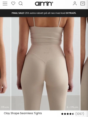 Beige set från Aim'n - Säljer detta så snygga settet från Aim'n. Aldrig använt då jag köpte fel storlek och kan inte returnera 💞💞