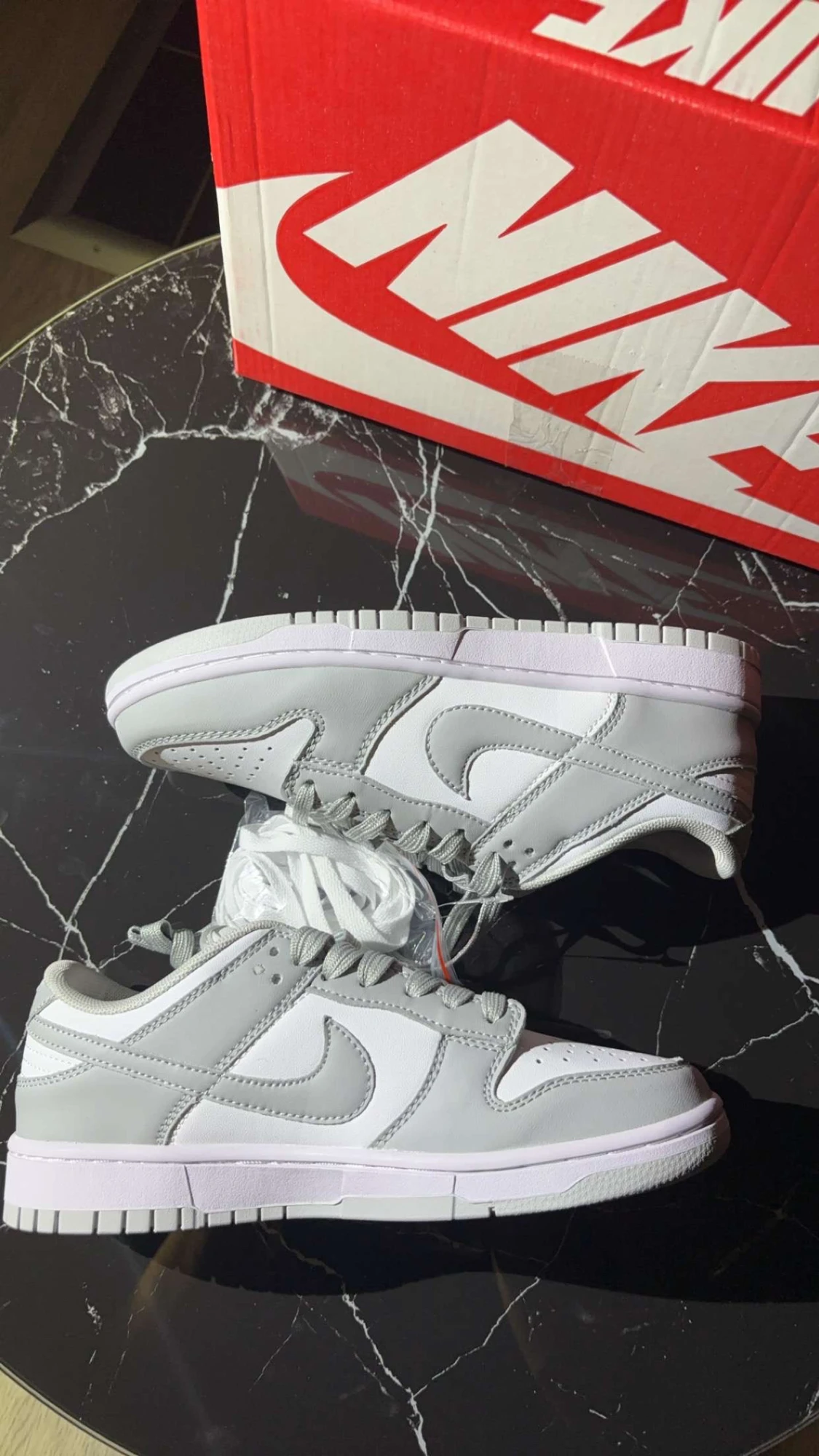 Nike Dunk Low vit/grå sneakers - 1