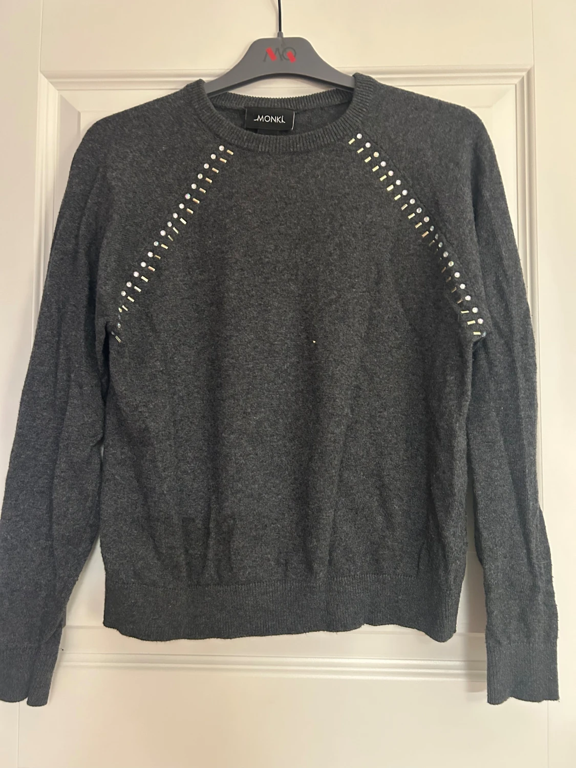Monki stickad Mörkgrå tröja med paljetter julfin  Stl s - 1