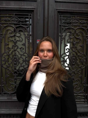 FLEECEBUFF BEIGE  - FLEECEBUFF I FÄRGEN ” HAZELNUT”🦌