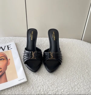 Ysl klackar  - Super fina! Helt nya