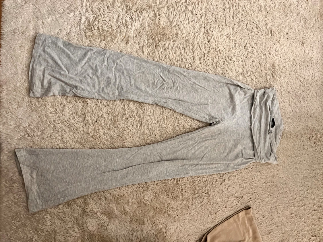 En hel PÅSE full med massa fina kläder - 5