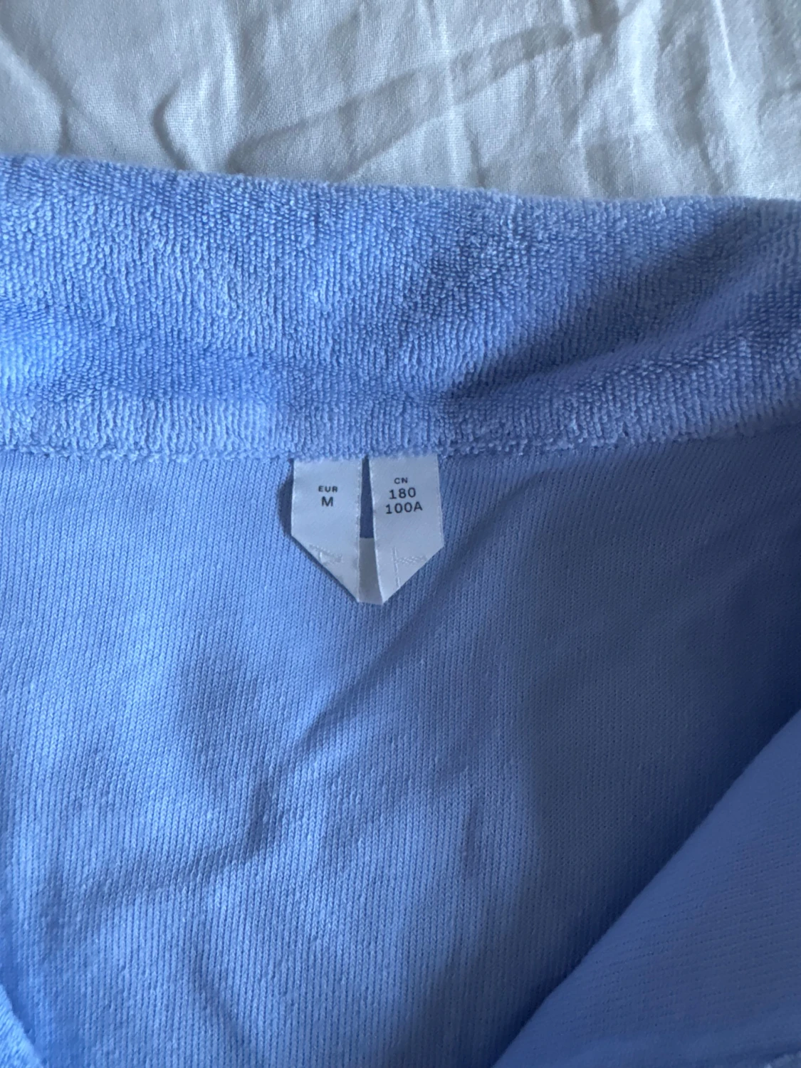 Blå frottéskjorta med krage - 1