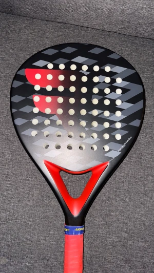 Paddel rack - Paddelrack, 38mm. Sex st paddel bollar. Ingår en väska åt racket