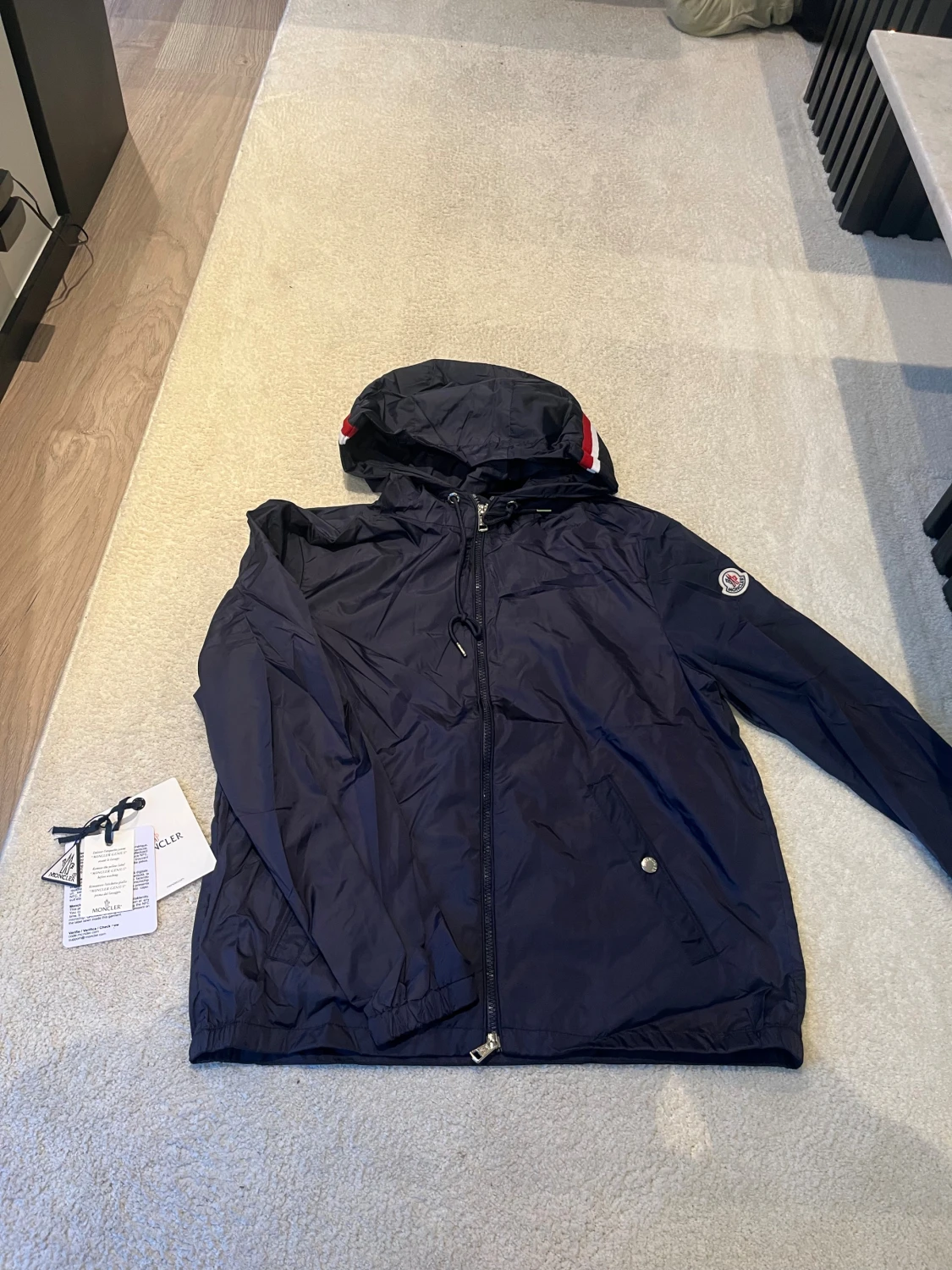 Mörkblå vindjacka från Moncler - 1