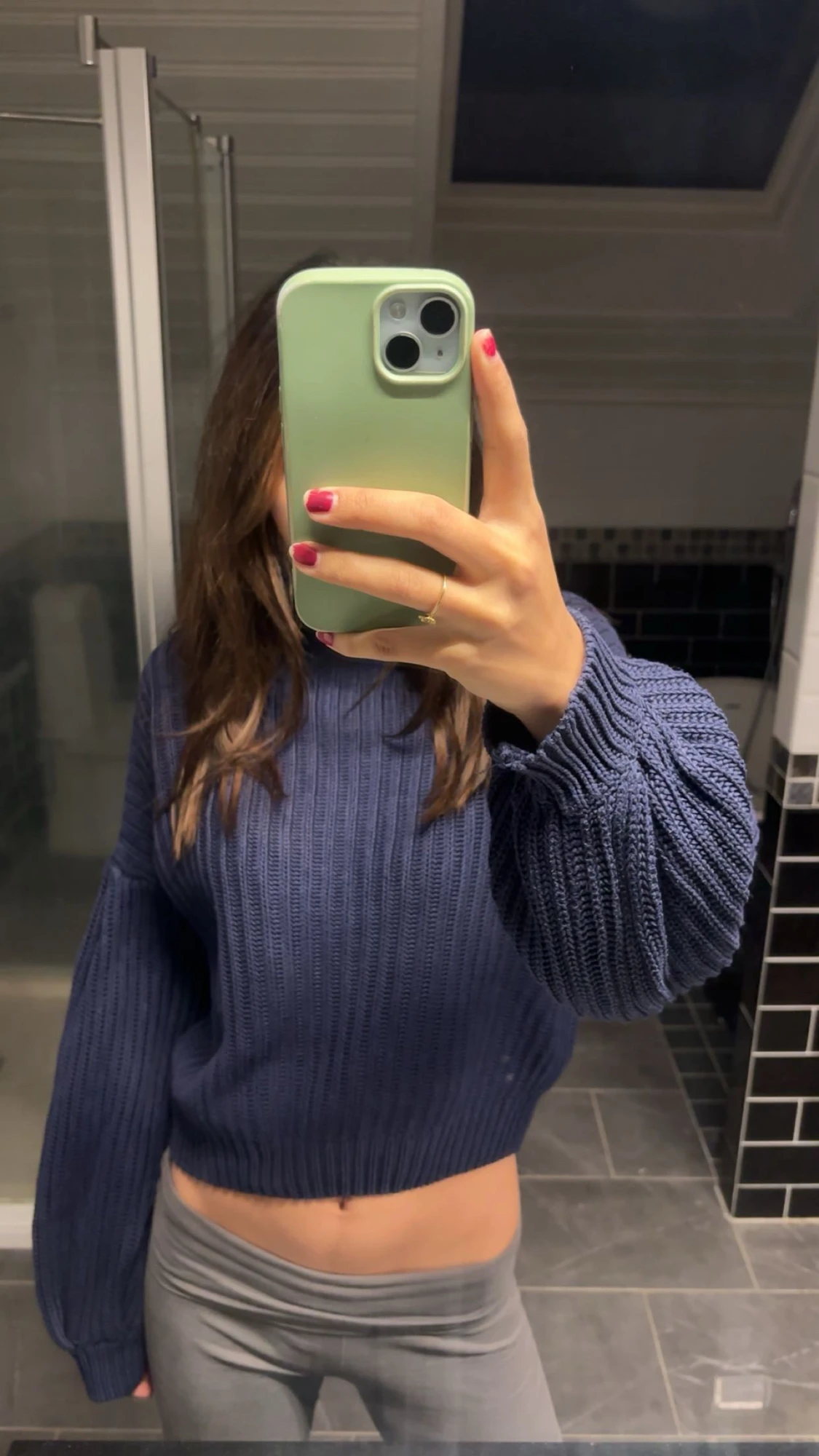 Marinblå stickad tröja NA-KD