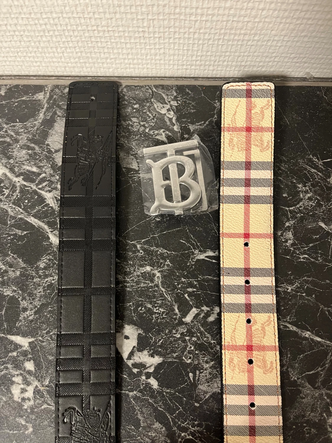 vändbart bälte med B-spänne - 2