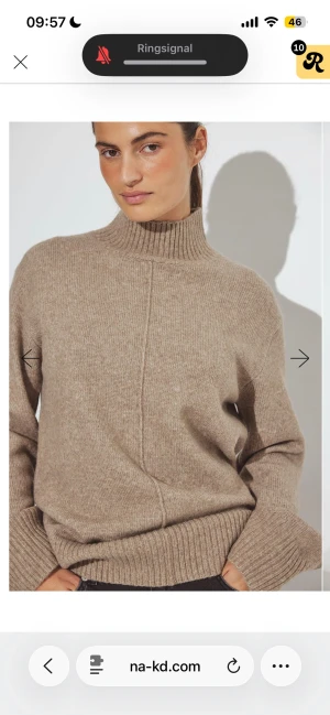 Stickad tröja - Sååå fin men köpte två och hann inte lämna tillbaks❣️lappar kvar!