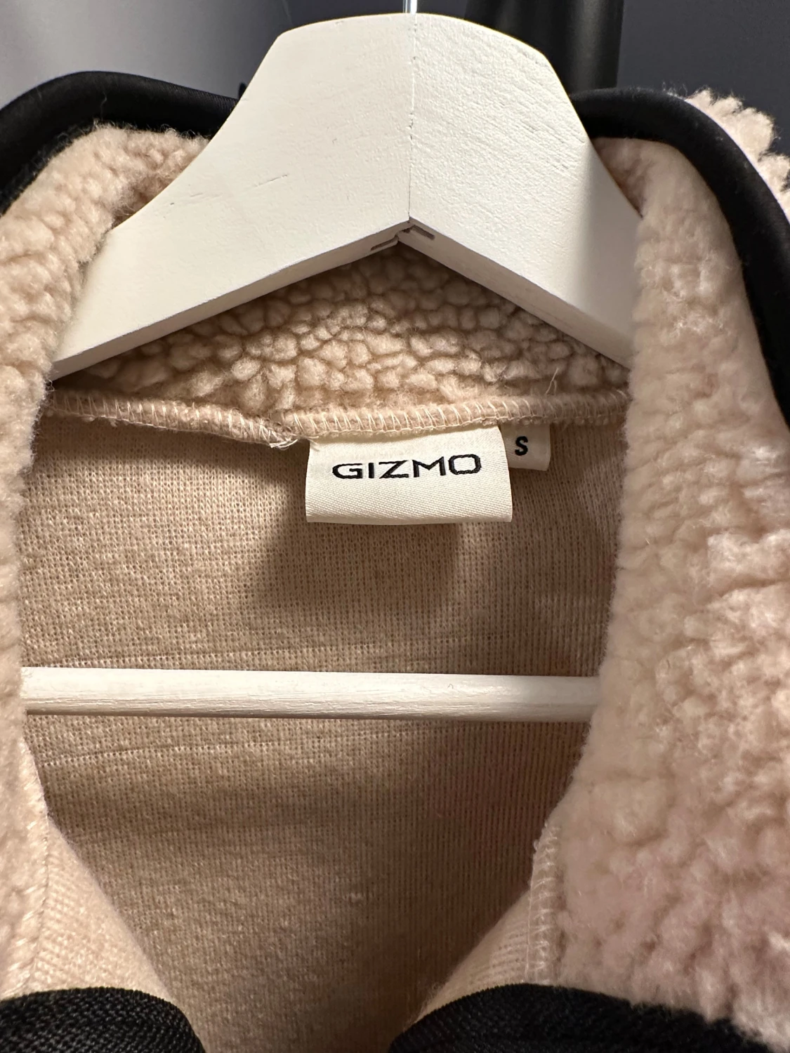 Beige teddyjacka från Gizmo, stl S - 2