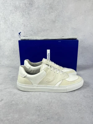 Jacob Cohën dreamer sneaker - – Condition: 9/10  – What is included:  Box & dustbag  – Retail price: 7000 + SEK