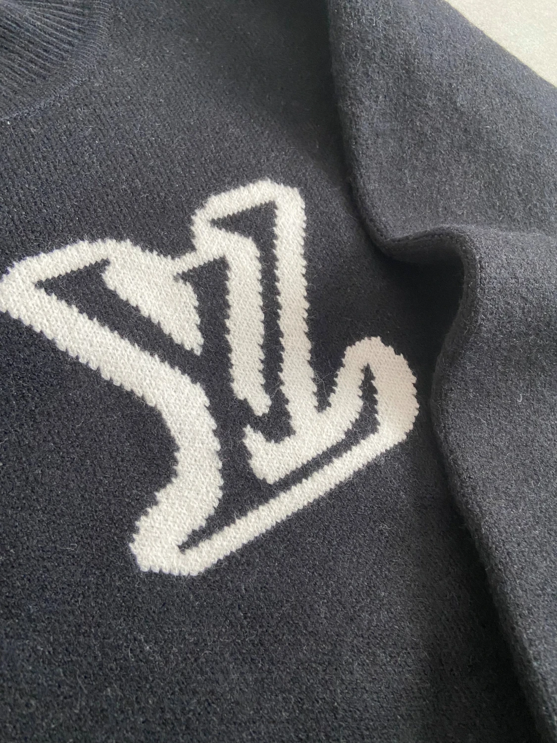Svarte stickad Louis Vuitton tröja - 2