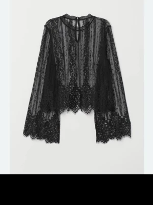 Spetsblus H&M - Fint spetsig blus för fest