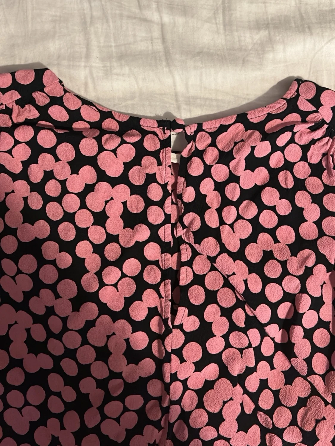 Rosa svart prickig blus  - 1