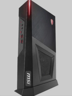 MSI Trident 3 Gaming Desktop + MSI Tangentbord & Mus - Kraftfull MSI Trident 3 gamingdator i kompakt format, med tillhörande MSI-tangentbord och mus. Perfekt för gaming och vardagsbruk. Snygg design med LED-belysning. Tangentbord och Mus fungerar mycket bra. Väldigt snygg musmatta också. Väldigt väl fungerade dator som e liten och lätt men med bästa kvalité. Säljs då den inte används för tiden inte räcker till. Mycket bra skärm också. Tveka inte på att höra av dig. Priset kan diskuteras vid en snabb affär 