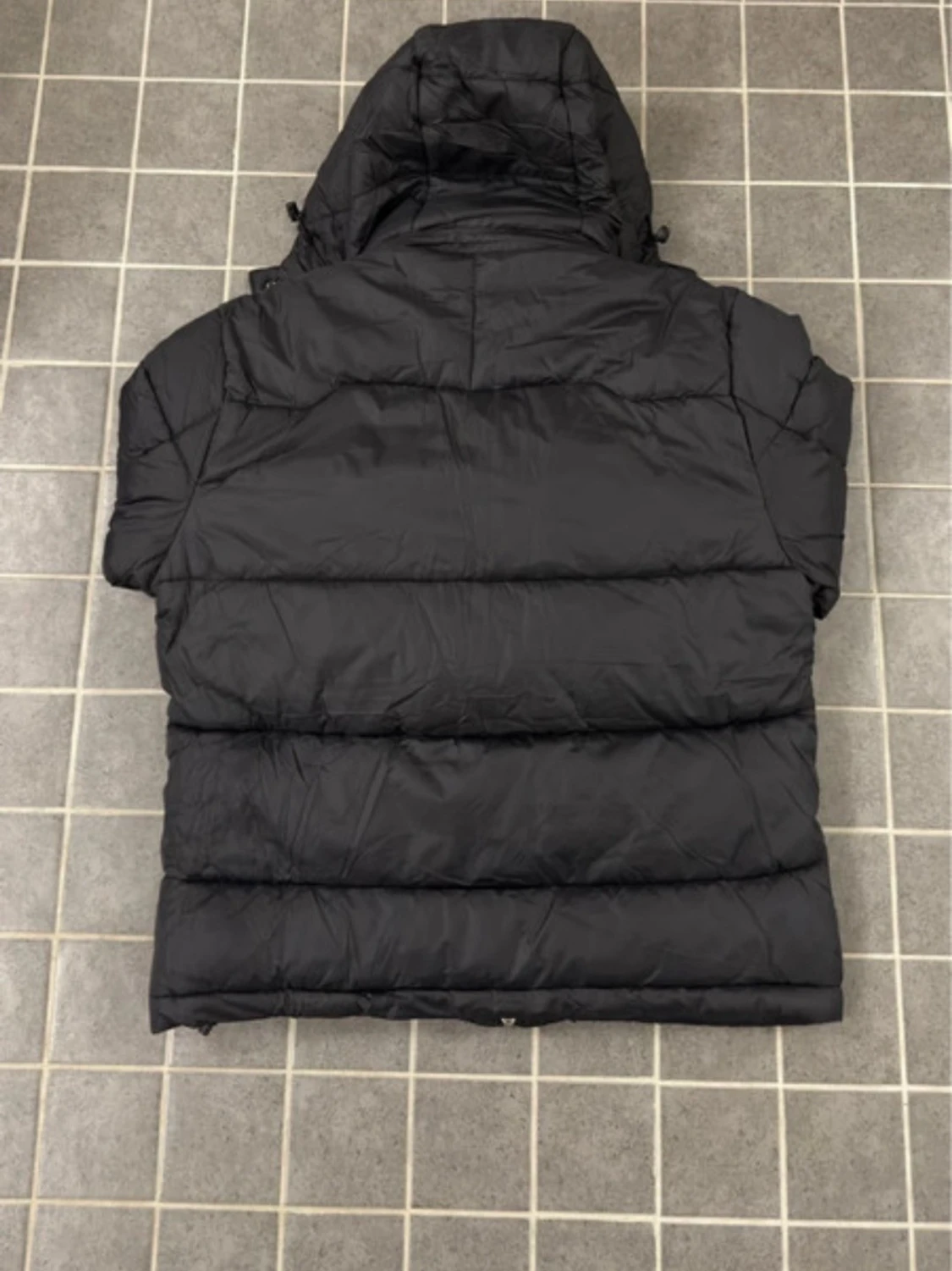 Svart pufferjacka  - 2