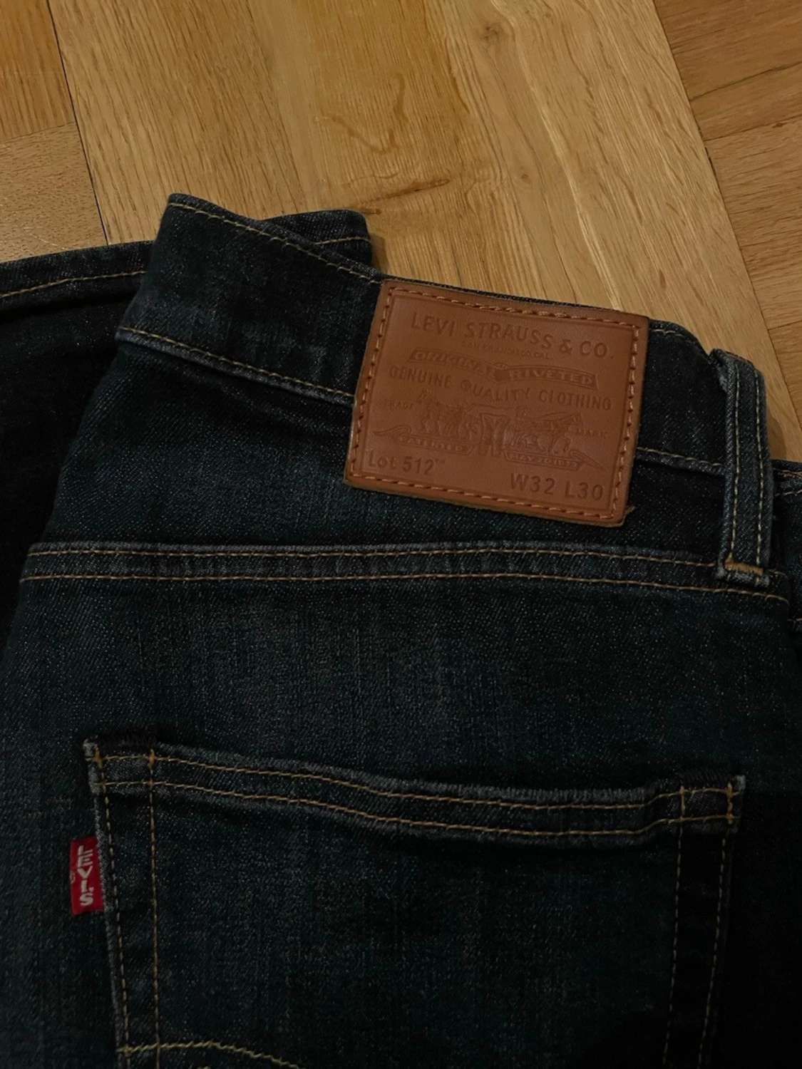 Levi's 512 mörkblå jeans W32 L30 - 2