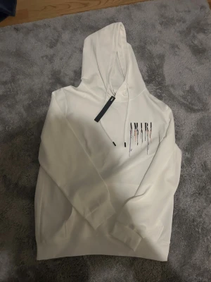 Amiri hoodie  - En helt ny tröja, otroligt fint skick, aldrig använd och mycket elegant!