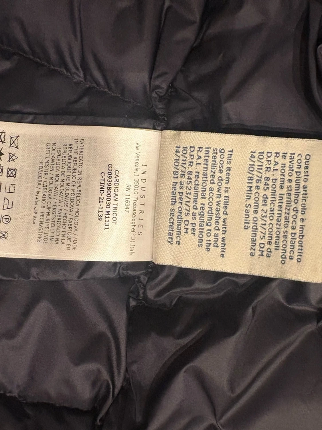 Mörkblå dunväst från Moncler - 4